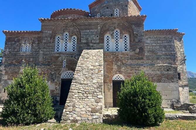 1-Day Tour in Blue Eye, Monastery, Gjirokaster and Lekursi Castle - Guide Quality and Small-Group Timing: Where This Tour Feels Different
