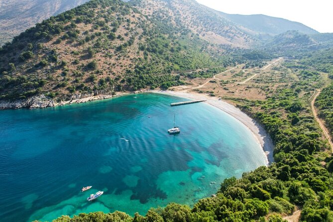 Boat Trip Around the Hidden Gems of Saranda - Onboard setup: WiFi, English guiding, and what you bring