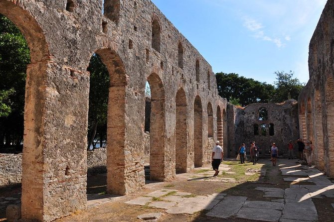 Butrint, Ksamil, Blue Eye, Lekuresi Castle. All-in-one daytrip. - Ksamil Plazhi stop: sea air, photos, and a quick bite reality check