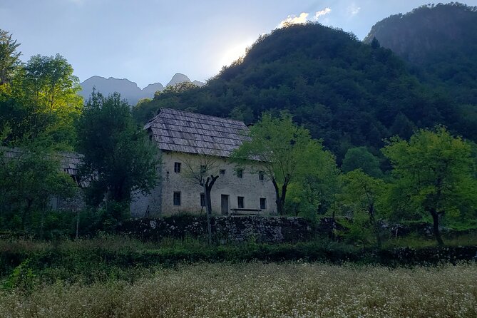 Explore Thethi, the unknown part of Albania in two days - Shkodra and Rozafa Castle, with a lake lunch break