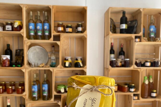 Farm-to-Table Cooking Class with Local Family by 1001 AlbAdv - Tea and honey to close the day