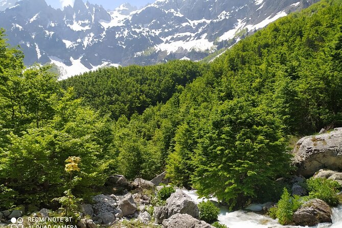 Self-Guided Hiking Tour: Theth, Valbona & Koman Lake in 5 days - Day 4: Piramida 18 and the border-belt panorama picnic