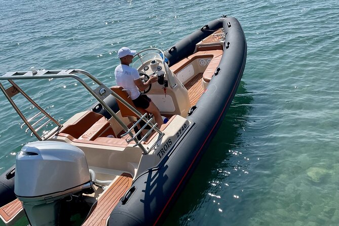 Speed Boat Trip to Sazan Island, Haxhi Ali Cave and Karaburun - Getting there, meeting up, and avoiding time-waste