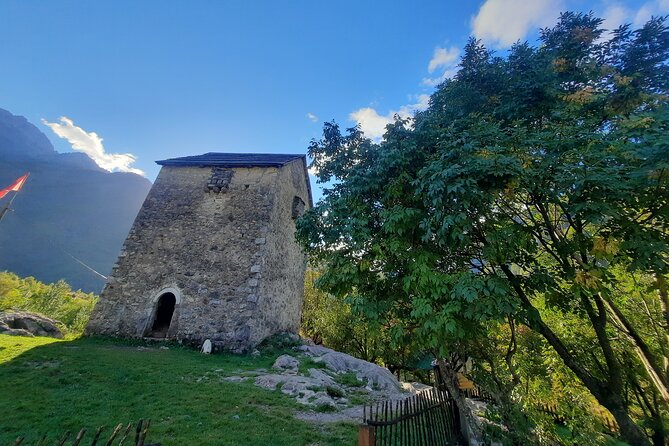 Tour of Komani, Valbona, Thethi, Blue Eye in three days - Valbona Pass (1759 m) to Theth: the big day you plan for