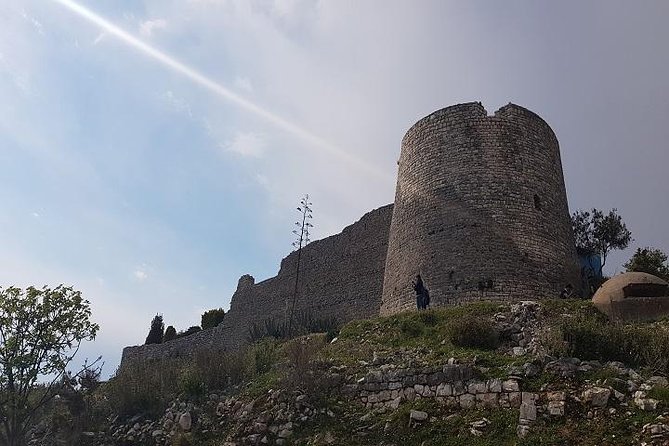 Tour of Saranda - Lekuresi Castle: the hilltop fortress with views that actually teach geography