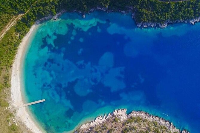 Visit Kroreza Beach by Boat - Private tour reality: only your group, more control over the day