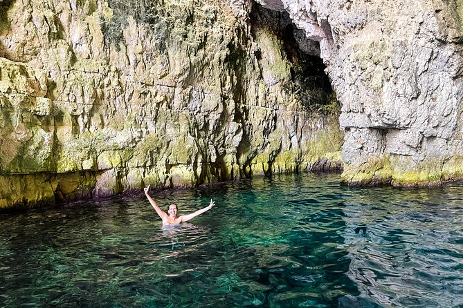 Vlore Speedboat Tour to Sazan Island & Haxhi Ali Cave - Vlorë Speedboat Day Trip: What the 5 Hours Feel Like